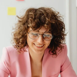 lecturer10-Amy-250x250 Lecturer Amy