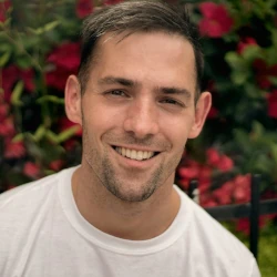 lecturer3-John-250x250 Lecturer John