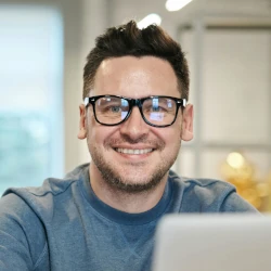 lecturer4-Michael-250x250 Lecturer Michael