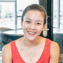 lecturer9-Lucy-250x250 Lecturer Lucy