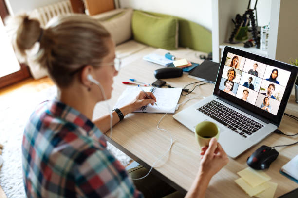 Woman doing online Java coding class